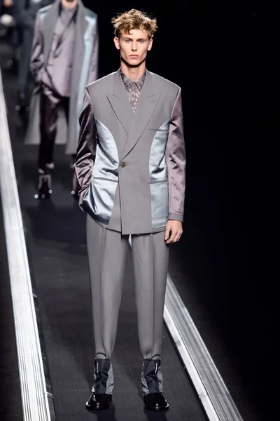Look 41